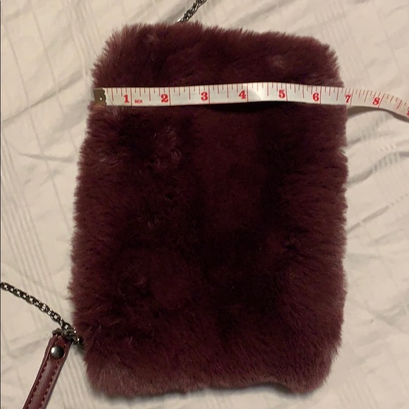 Fluffy Purse - Picture 9 of 9